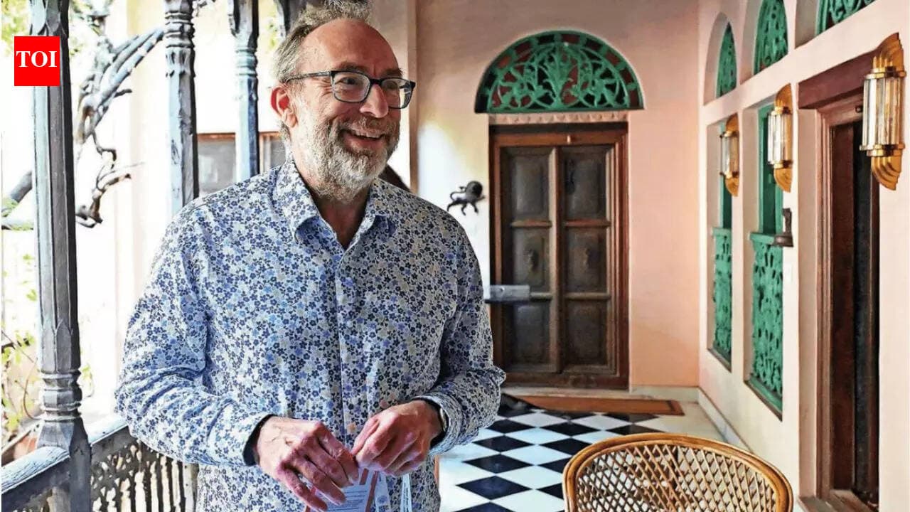 Jimmy Wales Defends Wikipedia's Neutrality Amid AI
